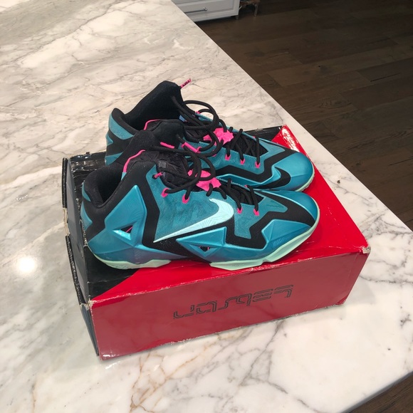 Nike Other - LeBron XI